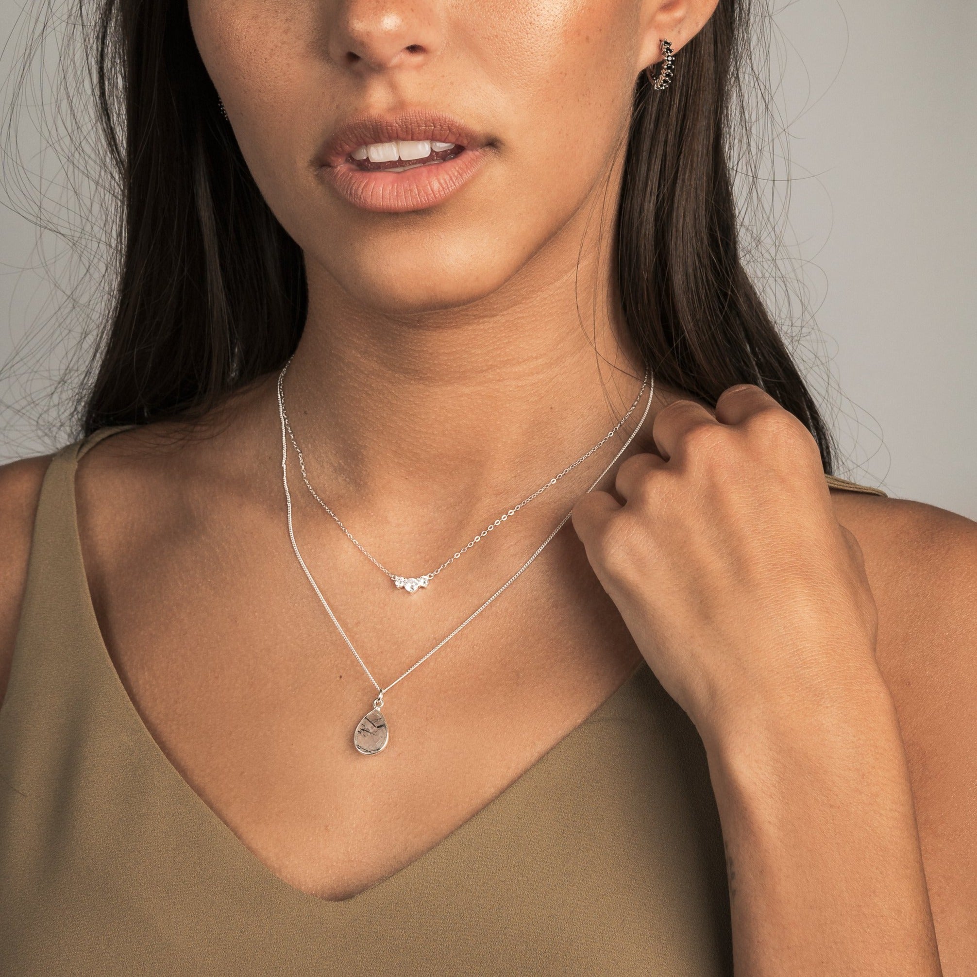 COLLAR AURA PLATA